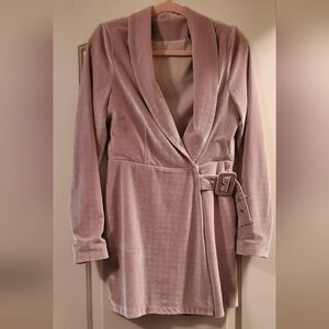 Chic Mauve Belted Blazer